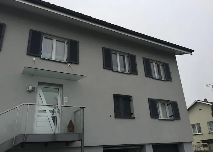 Ruhige Schoene 2-zimmer Appartement *